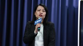 保母虐童致死案引公憤  許宇甄記者會發表看法國民黨12日下午在黨中央針對保母虐童致死案舉行記者會，立委許宇甄（圖）出席，認為民進黨政府應該為消失的社會安全網負起責任。中央社記者翁睿坤攝  113年3月12日