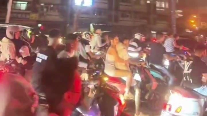 趁大甲媽遶境炸街　近百飆仔騎上高架狂叭
