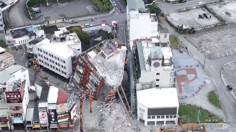 天王星大樓拆除24小時不間斷　空拍畫面曝