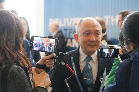 海軍司令唐華抵達美國訪問