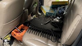 白牌車，移動詐騙機房，數位節費器，刑事局中打(圖／翻攝畫面) 