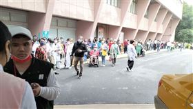 北市聯醫陽明院區突然失火。（圖／醫師蘇一峰提供）