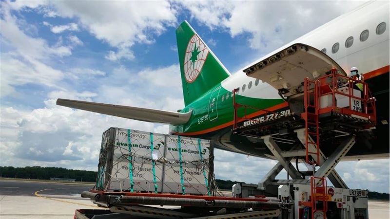 長榮航空、航勤榮獲國際醫藥冷鏈運輸認證