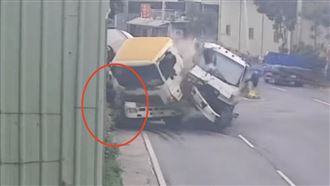 桃園男車禍波及竟毫髮無傷　奇蹟畫面曝