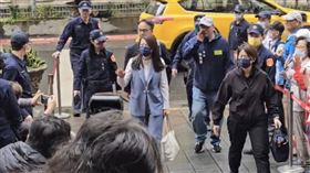 高虹安出庭。（圖／翻攝畫面）