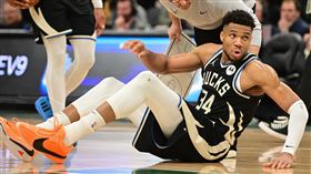 ▲「字母哥」安戴托昆波（Giannis Antetokounmpo）傷退。（圖／路透社／達志影像）