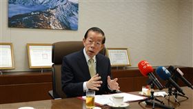 謝長廷：中國正以實力改變現狀 美日現應很心急日本首相岸田文雄正在美國進行國是訪問，並將與美國總統拜登舉行高峰會，預料談及台灣議題。駐日代表謝長廷10日表示，中國已經用實力改變現狀，美日需思考嚇阻中國的行為，且現在應該是很心急。中央社記者楊明珠東京攝  113年4月10日