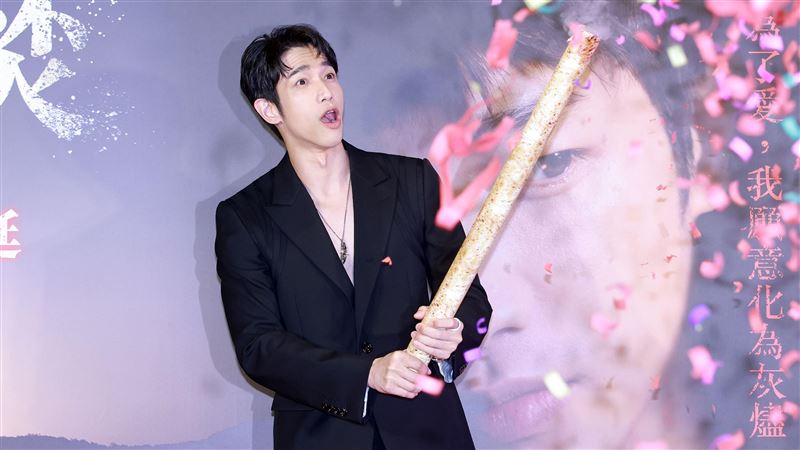 劉以豪帥出新高度！男臉鼻涕女星吞進肚