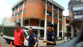 酒駕，停何安派出所前夢周公，警破窗當場逮住酒駕男(圖／翻攝畫面)