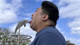 實況主「統神」張嘉航日前針對黃子佼持未成年不雅片評論「沒那麼嚴重」慘遭網友炎上。（圖／翻攝自統神臉書）