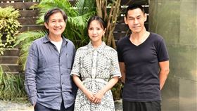 導演陳文彬、張寗、夏靖庭出席《唱歌給你聽》。（圖／記者楊澍攝影）