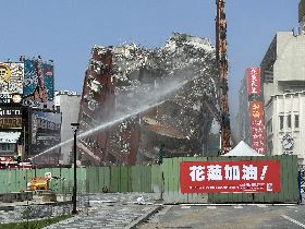 拆天王星大樓因救貓延宕 首重公安邊拆