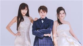 胡文英、鄭靚歆。（圖／翻攝自胡文英臉書）