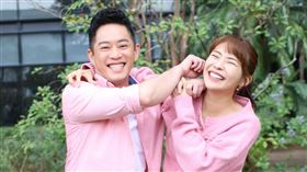 Junior和林萱瑜接受《三立新聞網》專訪。（圖／記者鄭孟晃攝影）