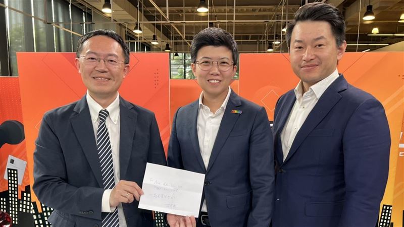 苗粉傳訊要簽名!他:連上電視都要做選服