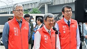 行政院長陳建仁今（12）日視察「新竹縣高鐵橋下聯絡道延伸至竹科工程。（圖／行政院提供)