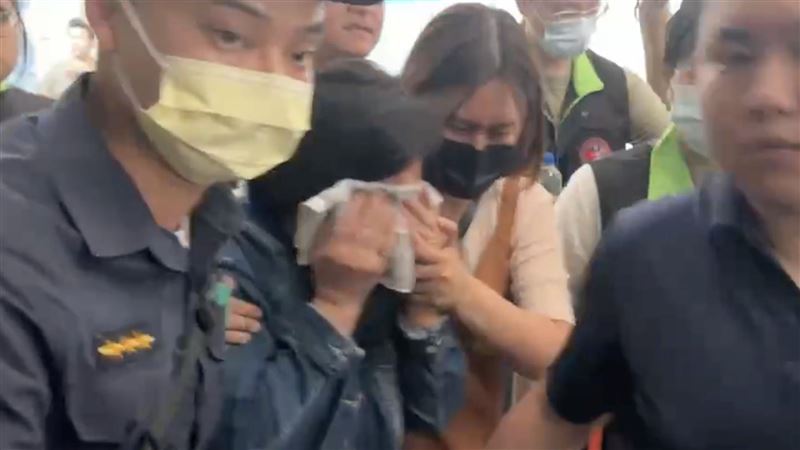 大雅縱火案釀3死！林母崩潰大哭親友攙扶