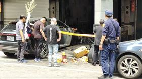 大雅縱火案3死！楊兒返「燒黑民宅」招魂