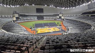 大巨蛋2天變身籃球場　2場比賽成本破千萬