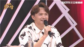 台語歌王陳建瑋首度擔任紅人榜評審!（圖／超級紅人榜提供）