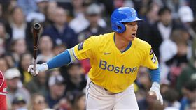 ▲吉田正尚本季首度單場雙安。（圖／美聯社／達志影像）