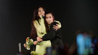 S.H.E回來了！Ella開唱拋震撼驚喜