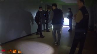 當街擄人！板橋男私吞300萬遭押摩鐵痛毆