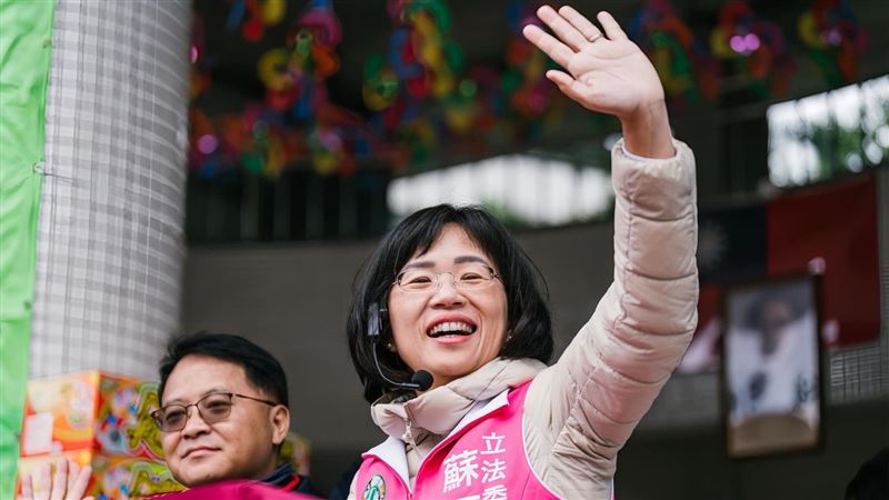 對戰余天！蘇巧慧領表參選新北黨部主委