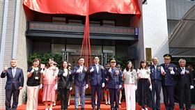 信義分局六張犁派出所都更搬遷，台北市長蔣萬安今天揭牌。（圖／北市府提供）