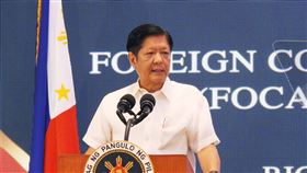 菲軍人若遭外國攻擊身亡  將觸發菲美共同防禦條約菲律賓總統小馬可仕15日說，若菲律賓軍人因另一個國家的攻擊或侵略行為而喪生，菲美「共同防禦條約」就會啟動。中央社記者陳妍君馬尼拉攝  113年4月15日