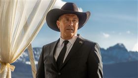 凱文科斯納《黃石公園》。（圖／CATCHPLAY+提供）