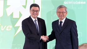 ▲第三波內閣名單卓榮泰（左）國科會主委 吳誠文