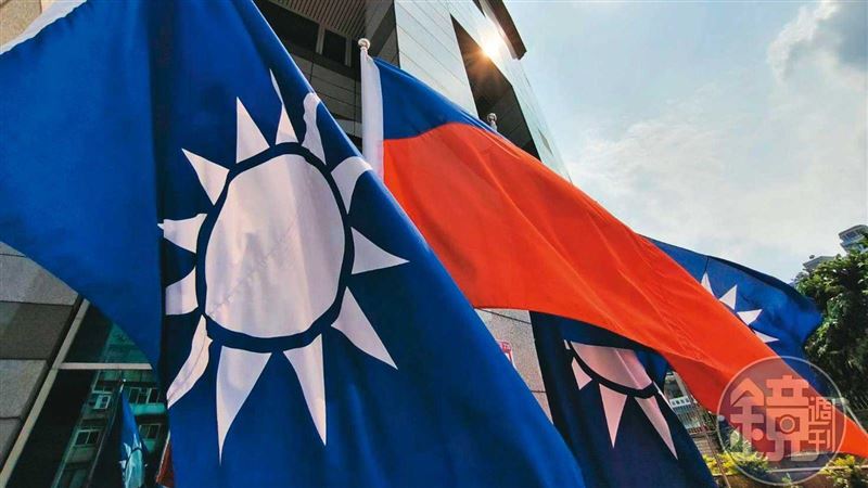 砸手機飆髒話妻兒忍！爆藍營大咖家暴慣犯