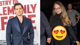 亨利卡維爾和女友娜塔莉出門，孕肚很明顯。（圖／美聯社／達志影像）