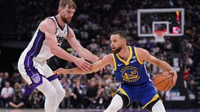 ▲NBA附加賽，勇士和國王誰輸球誰放假。（圖／路透社／達志影像）