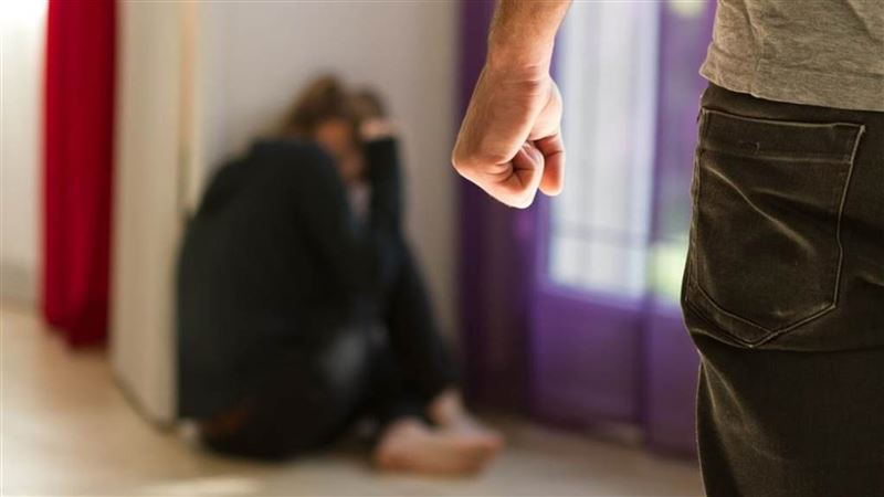 藍營大咖涉家暴！四叉貓曝拿到錄音檔內幕