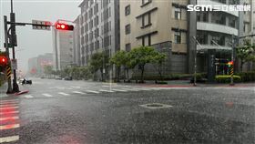 下雨。（圖／記者陳慈鈴攝影）