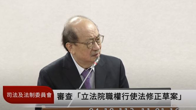 柯建銘上台突喊「我看不到」眼睛病情曝光