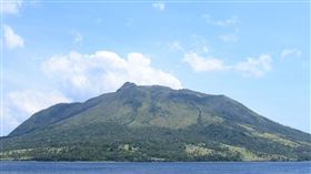 印尼最外圍地區的魯仰火山Mount Ruang(圖/維基百科)