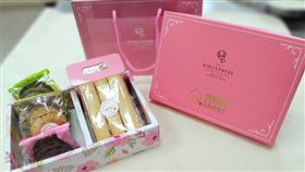 外稿勿用！！為迎接溫馨母親節到來，桃園市庇護工場特別推出各式蛋糕、手工餅乾等母親節禮盒。（圖／翻攝自身心障礙者庇護商品easy購）