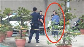 剪刀,慈文街,警察,制伏（圖／翻攝畫面）