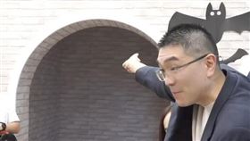 王定宇也轉貼截圖直呼，這…蝙蝠有下蛋？（圖／翻攝自王定宇臉書）