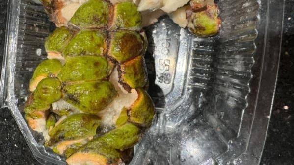 士林夜市1顆釋迦200！陸客怒：吃幾口就扔