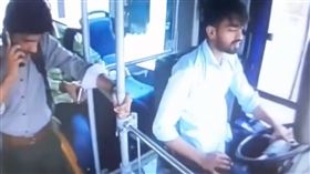 司機,印度,車禍,打瞌睡,肇事,公車,乘客https://twitter.com/EngagingTopics/status/1780945863516279050?ref_src=twsrc%5Etfw%7Ctwcamp%5Etweetembed%7Ctwterm%5E1780945863516279050%7Ctwgr%5E87cb23d1ae124bae4f70e82319906a72e77