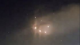 以色列 飛彈 https://twitter.com/clashreport/status/1779284439086104600/video/2