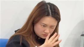 雖然輾轉到訪多家醫院，但至今范小姐右眼視力仍未恢復。（圖／翻攝自揚子晚報）