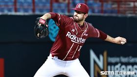 ▲味全龍主場迎戰樂天桃猿，樂天先發投手魔神樂。（圖／記者劉彥池攝影）