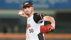 統一獅隊布雷克主投6局無失分，本季初登板就奪下MVP。（圖／統一獅提供）