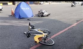 死亡車禍,嘉義,騎士,共享單車,遊覽車,輾斃