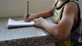 課業,作業,小學,國小(翻攝自 Pixabay)